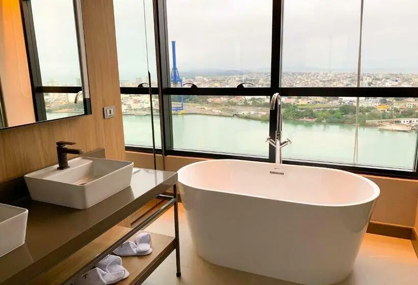 マスタースイートルーム, Mercure Itajai Navegantes