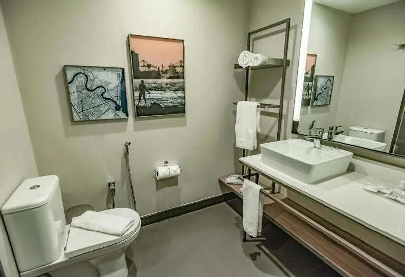 1ルームプレステージアパートメント, Mercure Itajai Navegantes