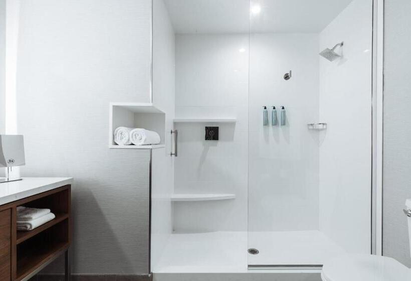 غرفة قياسية سرير كينج, Courtyard By Marriott Santa Barbara Downtown