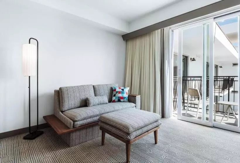 اتاق استاندارد با تخت بزرگ, Courtyard By Marriott Santa Barbara Downtown