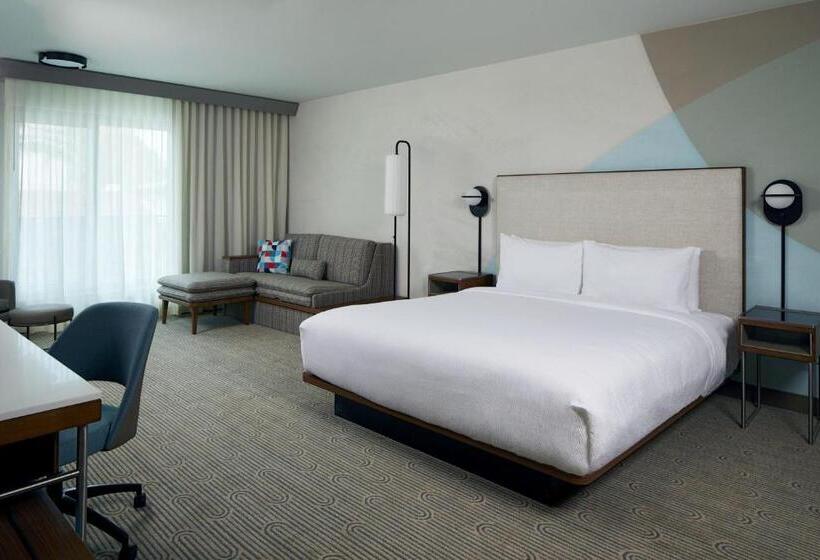 غرفة قياسية مطلة على المدينة, Courtyard By Marriott Santa Barbara Downtown