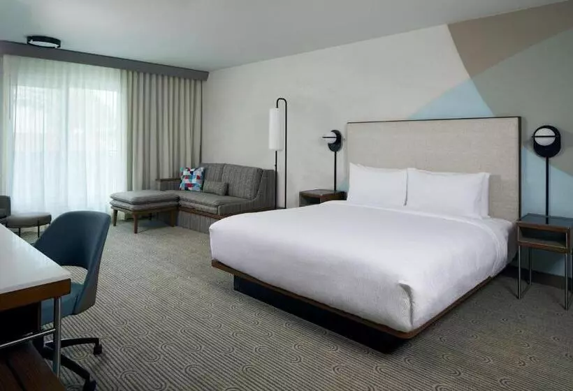 اتاق استاندارد با چشم‌انداز شهر, Courtyard By Marriott Santa Barbara Downtown