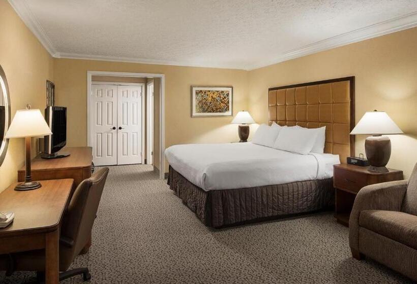 프리미엄 룸, Crowne Plaza Louisville Airport Expo Ctr, An Ihg