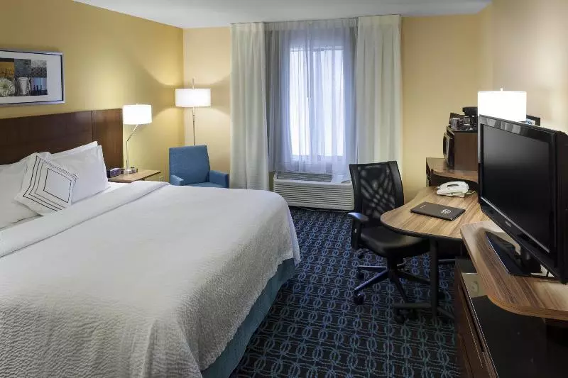 اتاق استاندارد با تخت بزرگ, Fairfield Inn By Marriott Santa Clarita Valencia
