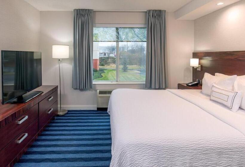 스탠다드 스튜디오 킹침대, Fairfield Inn & Suites Lancaster