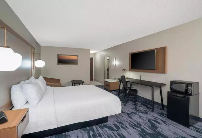キングサイズベッドのスタンダードルーム, Fairfield Inn & Suites Memphis I240 & Perkins