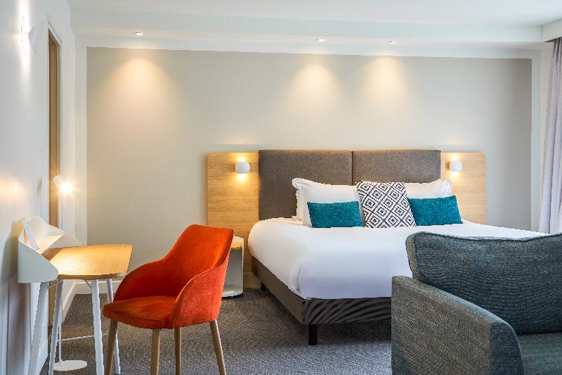 带大床的套房, Fairfield Inn & Suites Raleigh Durham Airport Research Triangle Park