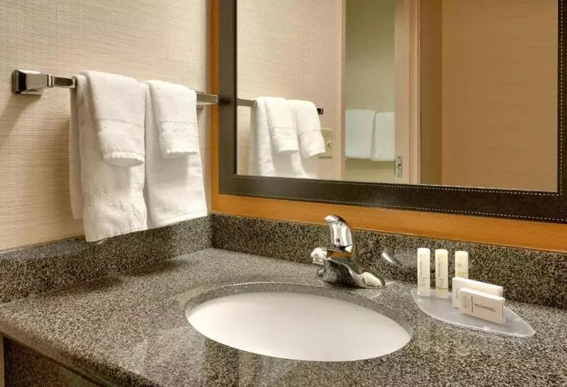 Standard-huone King-vuode, Fairfield Inn & Suites Salt Lake City Airport