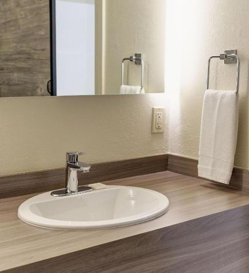 标准间, El Rancho