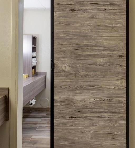 商务房间, El Rancho