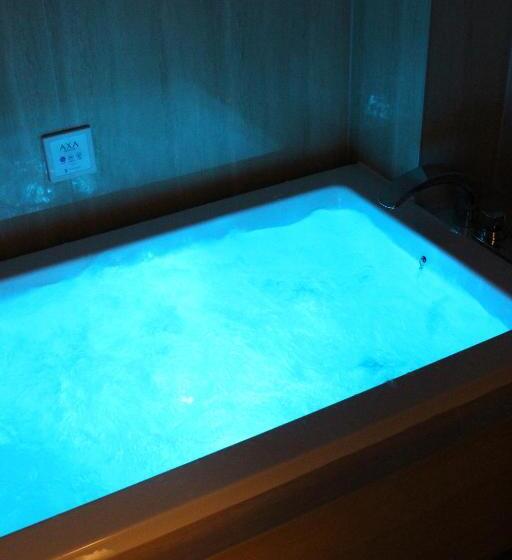 スタンダードルーム, Love Modern