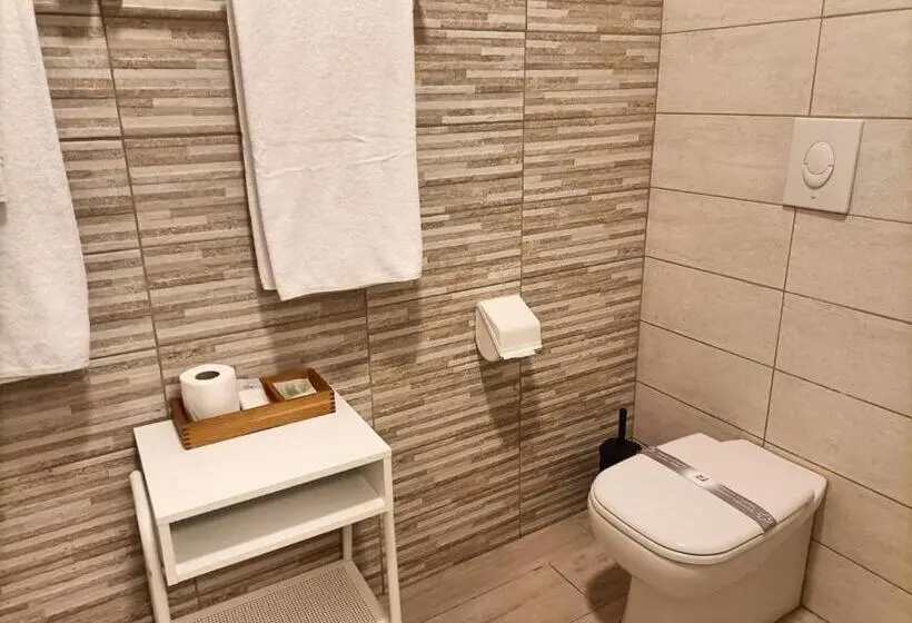 コンフォートトリプルルーム, Balabuska Rooms & Garden