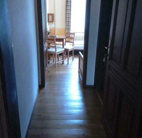 غرفة قياسية, Marianum Jl,s.r.o