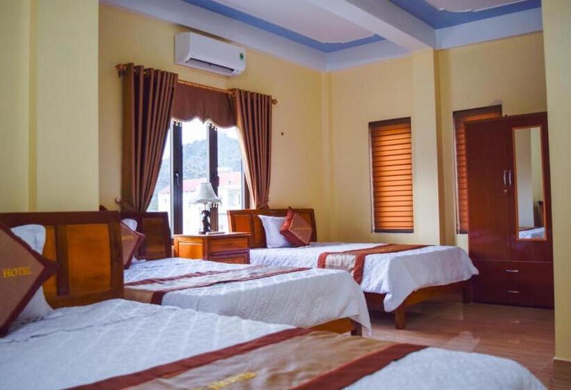 اتاق خانوادگی با چشم‌انداز کوه, Phong Nha Orient Homestay