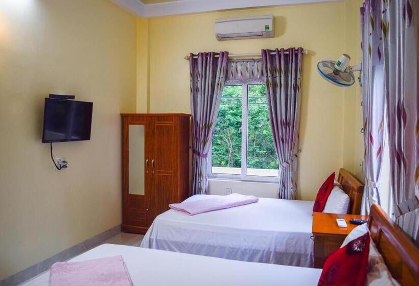 Deluxe Room Mountain View, Phong Nha Orient Homestay