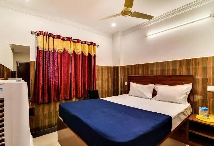 Standard Kolmen Hengen Huone, O Srinivasa Residency Lodge