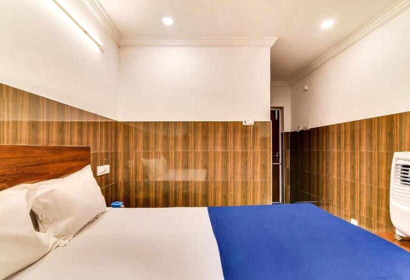 Háromágyas Standard Szoba, O Srinivasa Residency Lodge