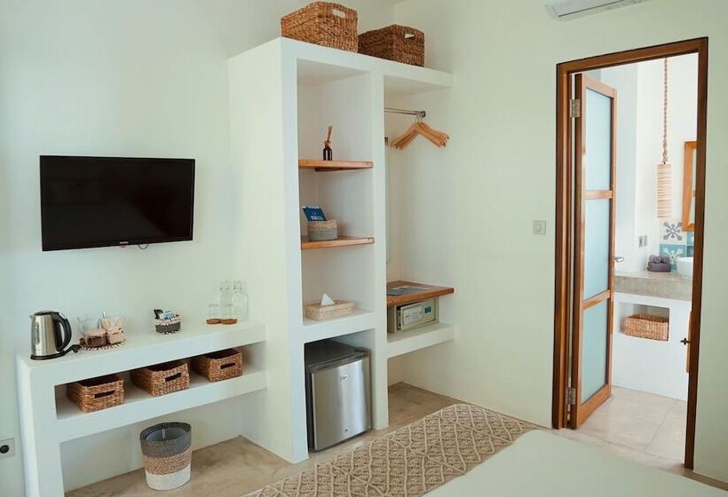 Номер Стандарт, Seaesta Komodo Hostel &