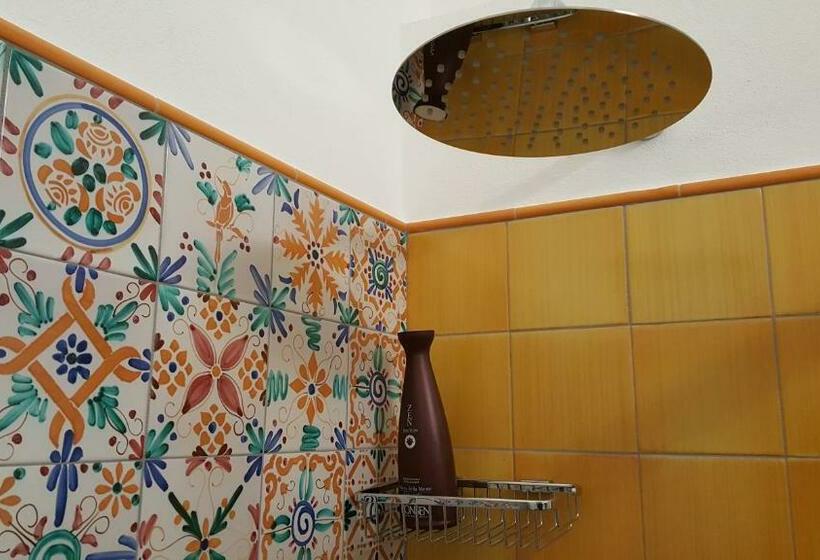 Chambre Familiale, Five Roses Bed & Breakfast