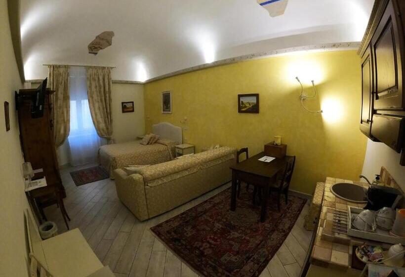 Chambre Familiale, Five Roses Bed & Breakfast