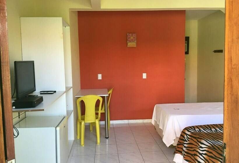 标准三人间, Pousada Fragata