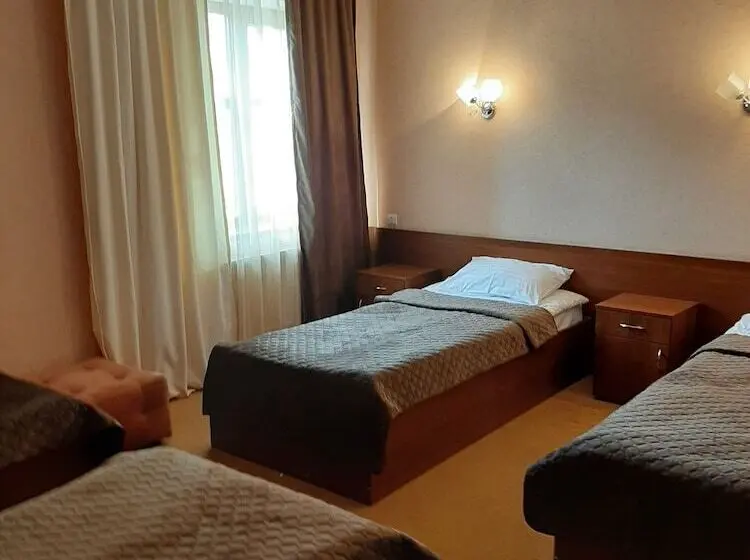 スタンダード４人部屋, Stara Vezha