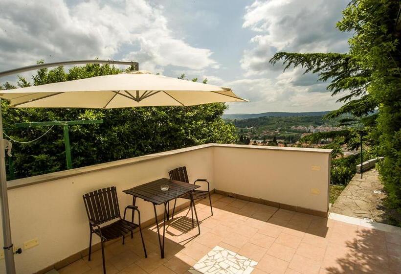 اتاق استاندارد با چشمانداز کوهستان, Villa Darina
