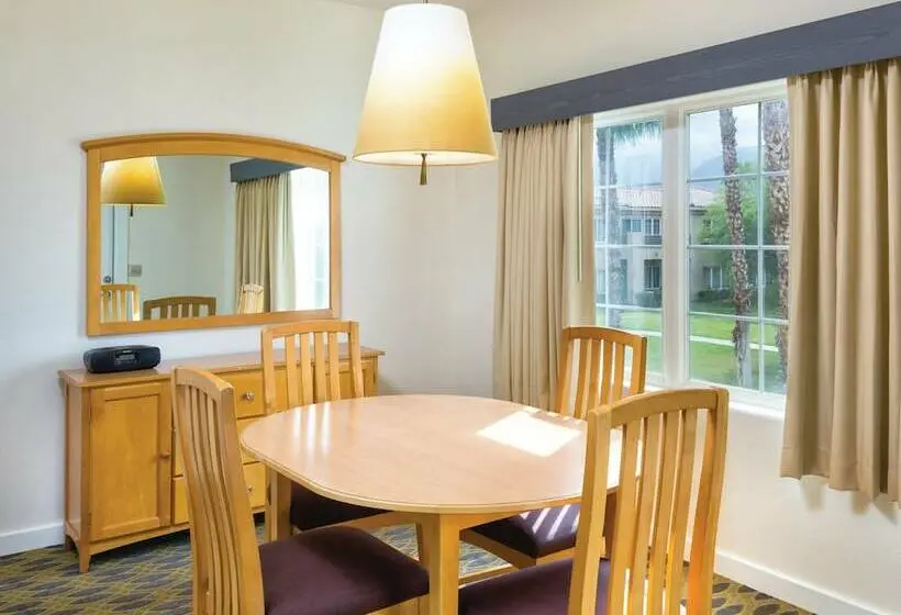 スイート, Worldmark Cathedral City