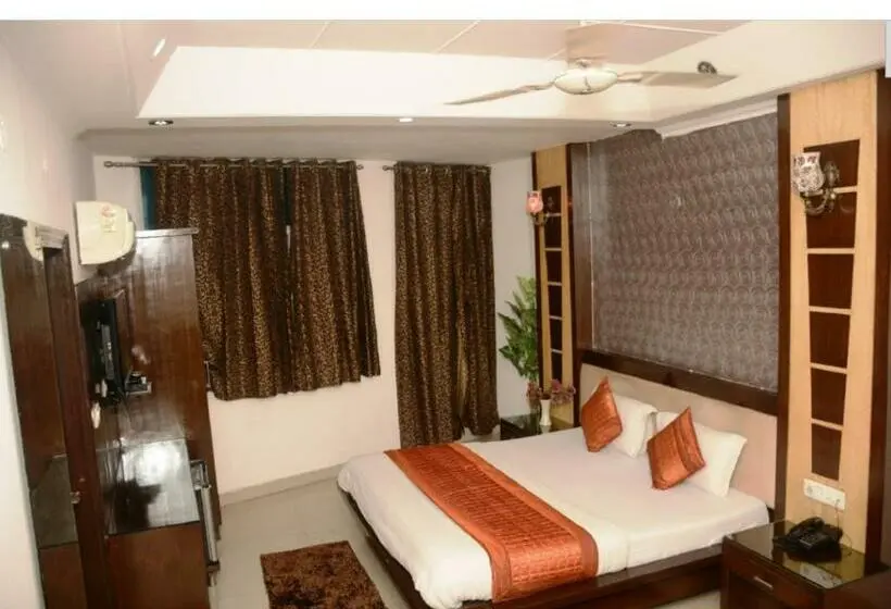 Deluxe-huone, Delhi Heart At New Delhi Railway Station