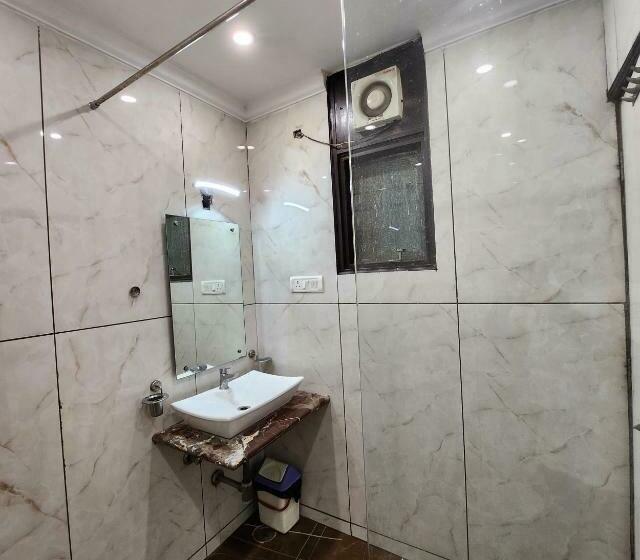 غرفة كلاسيكية ثلاثية, Delhi Heart At New Delhi Railway Station