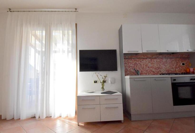 آپارتمان 1 خوابه, Residence Il Cardellino
