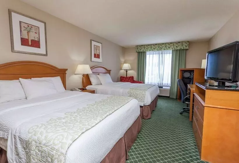 2ダブルベッドのスタンダードルーム, Days Inn & Suites By Wyndham Warren