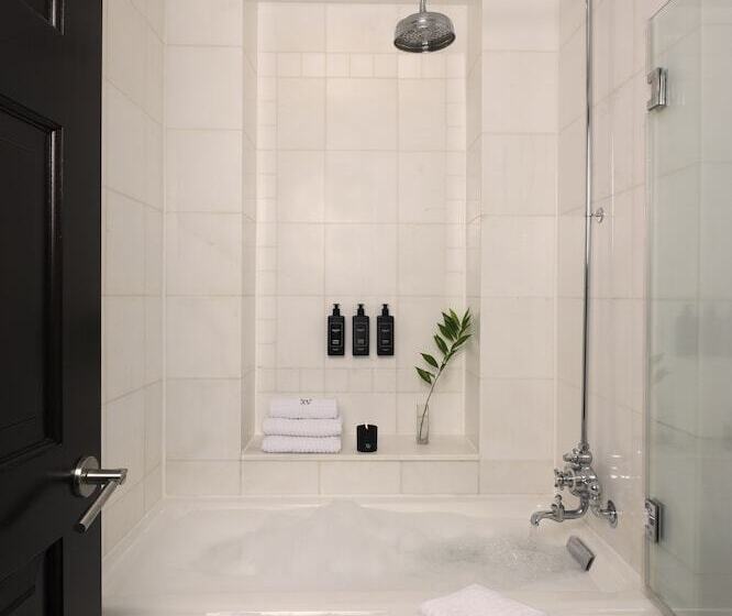 スタンダードスタジオ, Xv Beacon