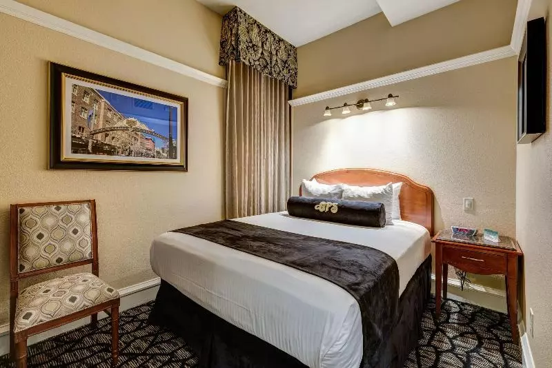 اتاق استاندارد, Gaslamp Plaza Suites