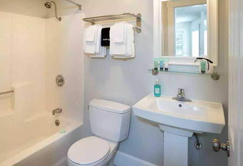 اتاق لوکس, Glen Cove Inn & Suites Rockport