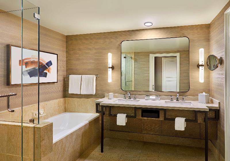 غرفة قياسية مطلّة علي حمام السباحة, Park Hyatt Aviara