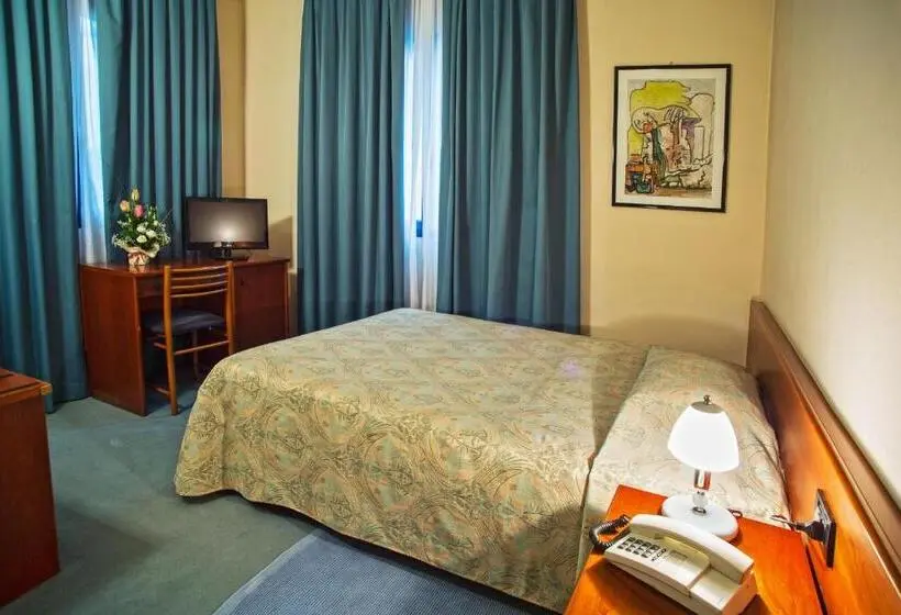 スタンダードシングルルーム, Albergo Centrale