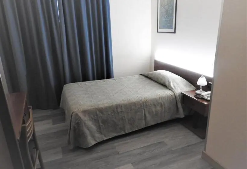スタンダードシングルルーム, Albergo Centrale