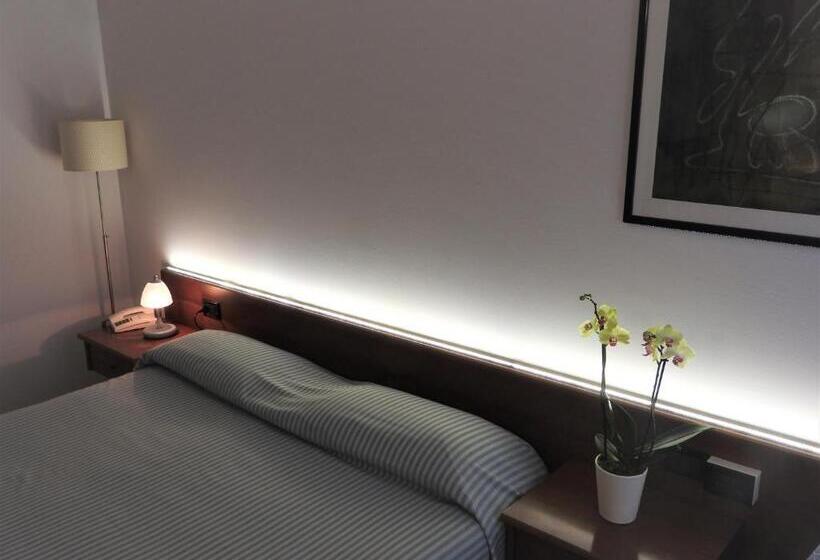 غرفة قياسية, Albergo Centrale