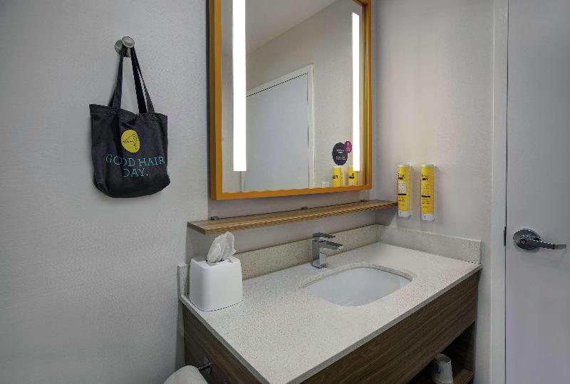 Mozgáskorlátozott Standard Szoba, Tru By Hilton Austin Airport, Tx