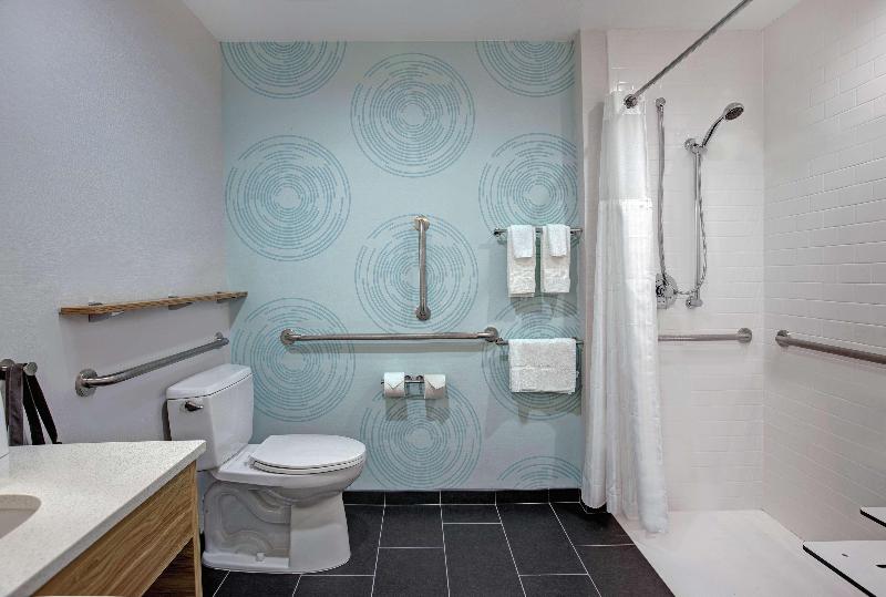 Mozgáskorlátozott Standard Szoba, Tru By Hilton Austin Airport, Tx