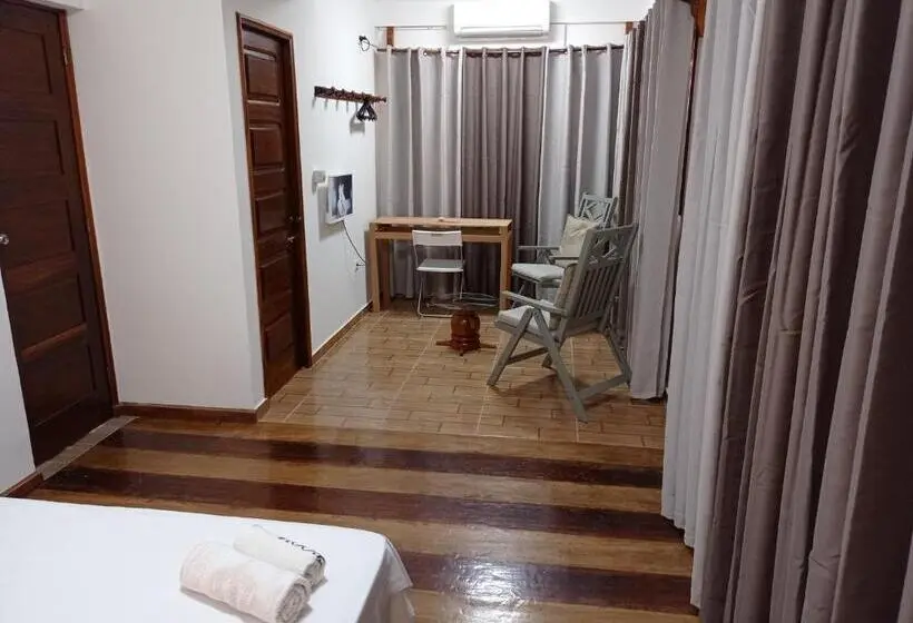 استودیوی استاندارد, Residencial Brigada