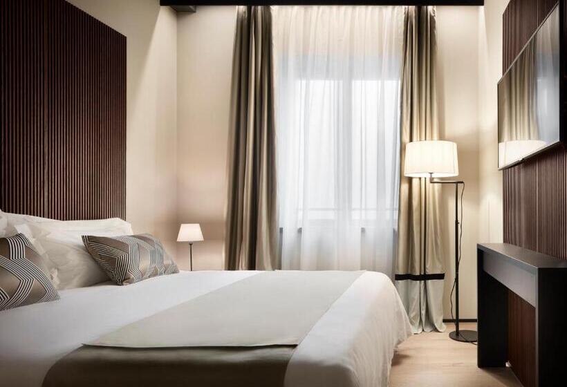 سوییت جونیور, Speronari Suites