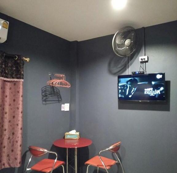 スタンダードルーム, Bedcabin Hostel