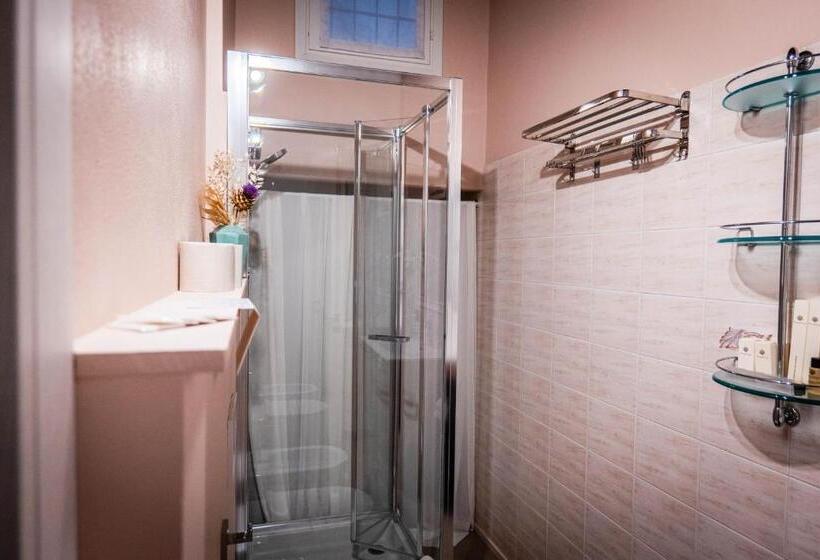 سوییت لوکس, Old Town Boutique Rooms