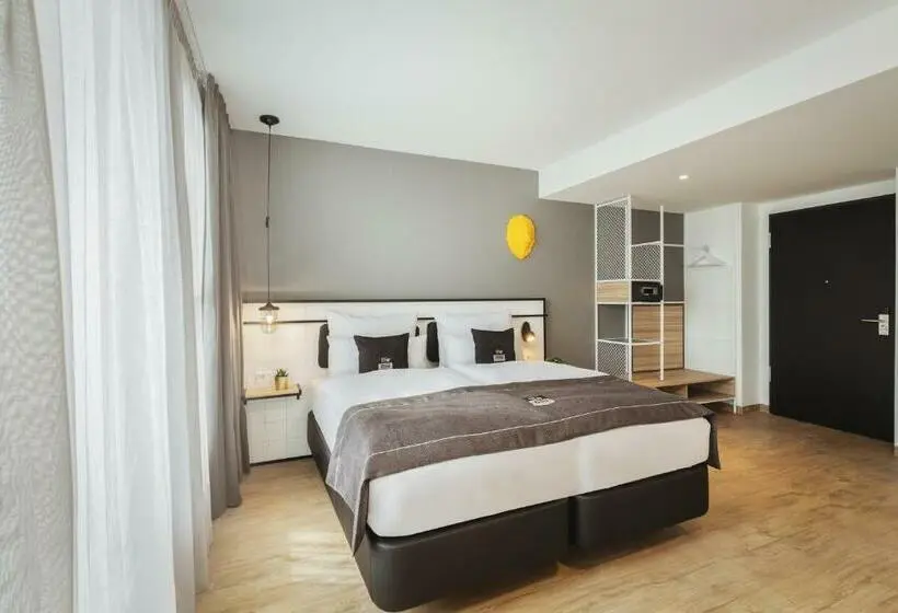 デラックスルーム, Holiday Inn The Niu, Leo Nuremberg, An Ihg