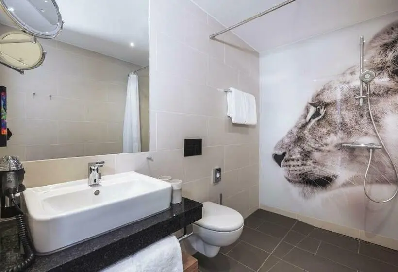 スーペリアールーム, Holiday Inn The Niu, Leo Nuremberg, An Ihg