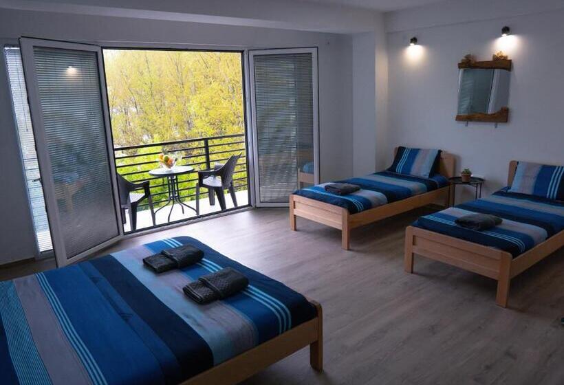 سوییت خانوادگی, Villa Natali