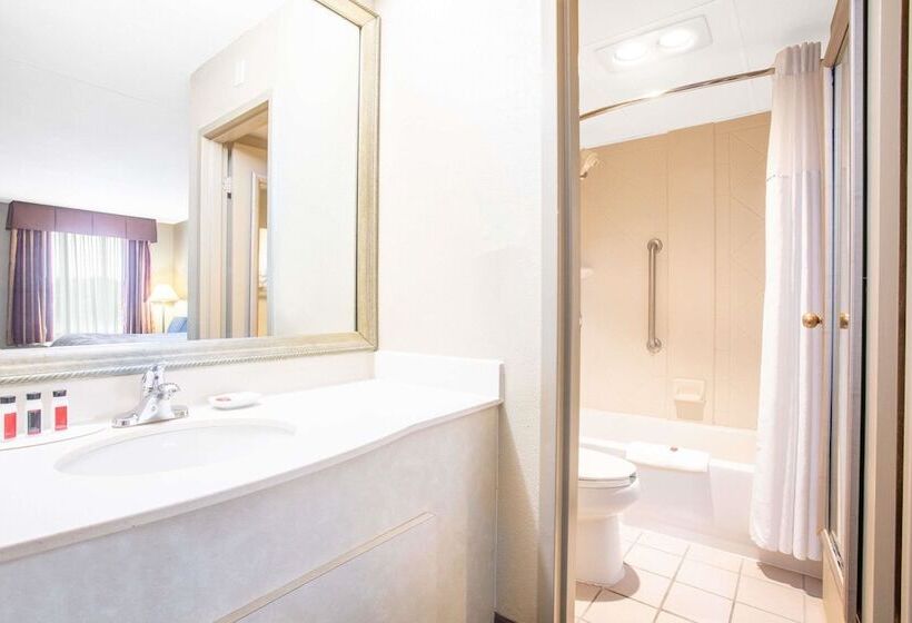 标准间, Baymont By Wyndham Hays