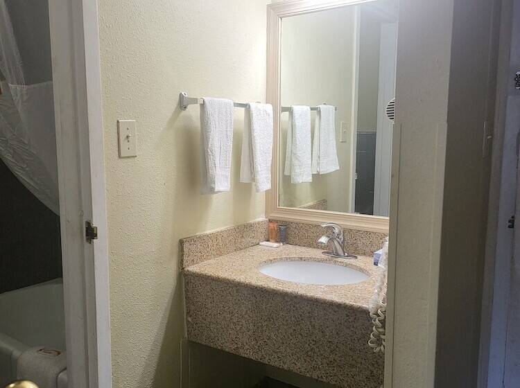 غرفة ديلوكس, Baymont By Wyndham Williamsburg